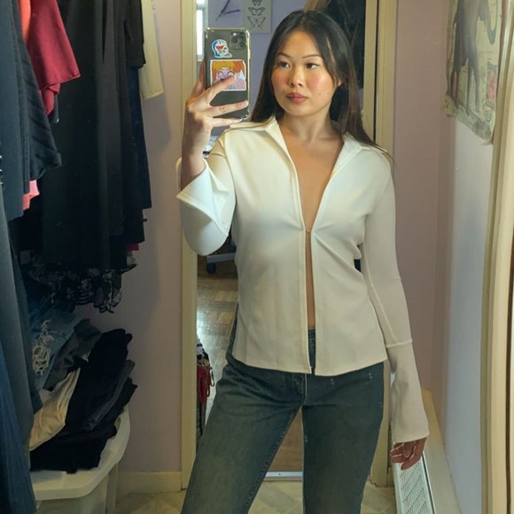 PLT White crepe Hook Front Top - Picture 3 of 3